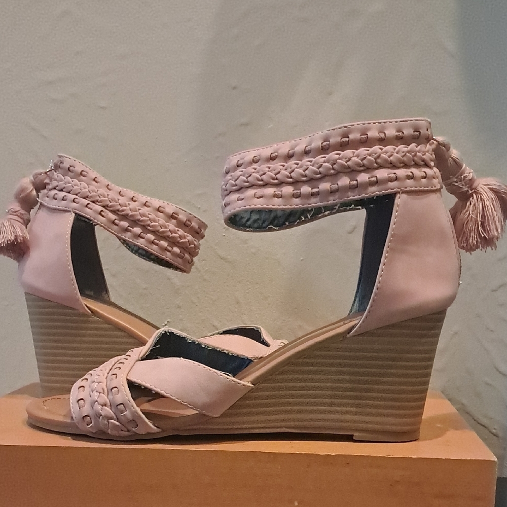 Women's Pink Wedge Sandals